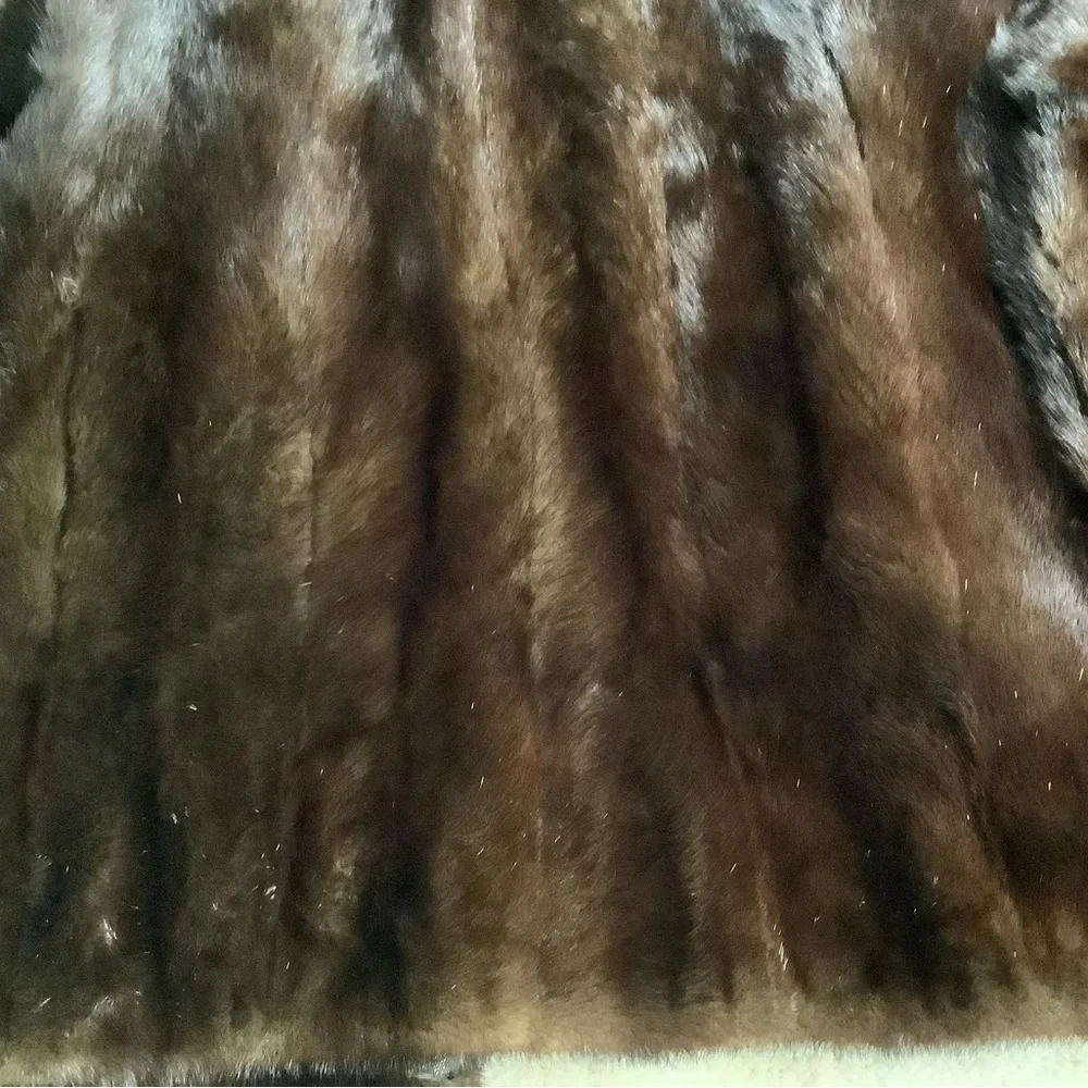 Vintage Genuine fur ( mink? ) jacket .  Small? - Picture 7 of 12